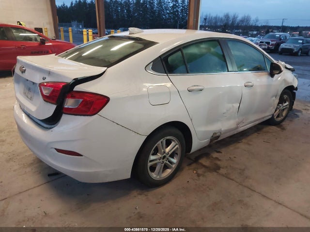 1G1BE5SM6J7176334 Chevrolet Cruze Lt Auto