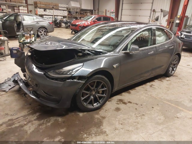 2018 TESLA MODEL 3 5YJ3E1EA9JF019087 Photo 1