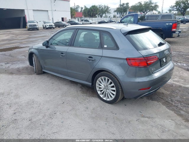 Aukcja sprzedaży 2017 Audi A3 E-tron 1.4t Premium, vin: WAUUPBFF9HA098176, numer aukcji: 43981597