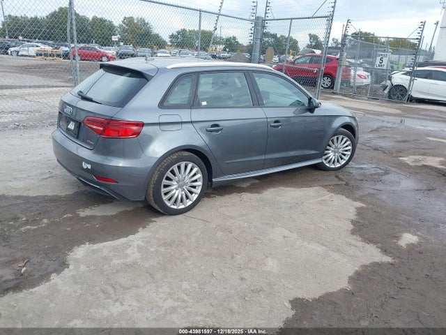 Aukcja sprzedaży 2017 Audi A3 E-tron 1.4t Premium, vin: WAUUPBFF9HA098176, numer aukcji: 43981597