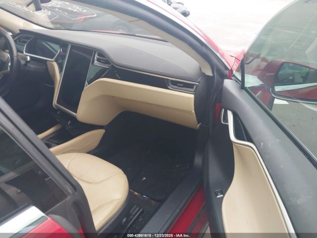 2013 TESLA MODEL S 5YJSA1AC0DFP10494 Photo 4