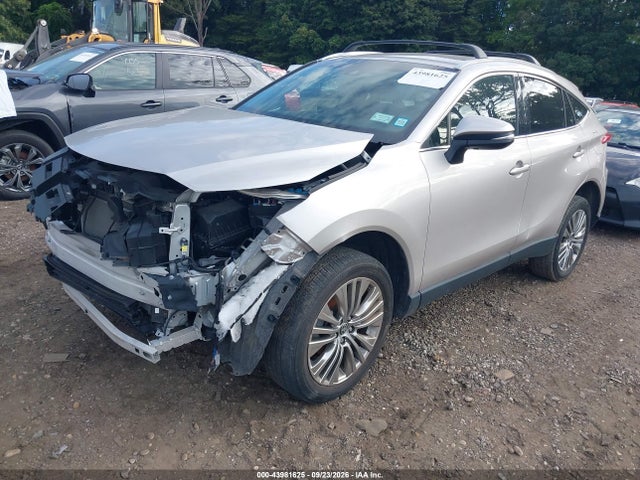 Продажа на аукционе авто 2024 Toyota Venza Xle, vin: JTEAAAAH6RJ184214, номер лота: 43981625