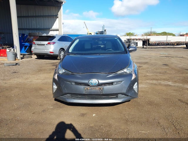 JTDKARFU0H3539488 Toyota Prius Three Touring