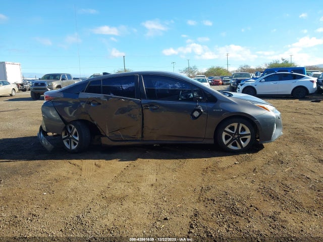 JTDKARFU0H3539488 Toyota Prius Three Touring