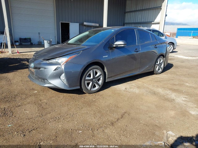 JTDKARFU0H3539488 Toyota Prius Three Touring