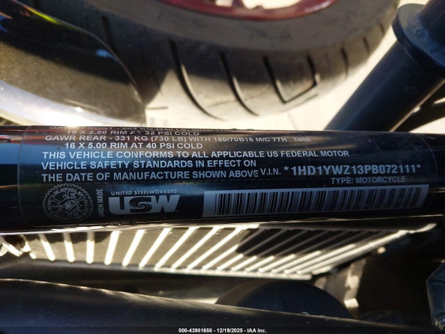 2023 HARLEY-DAVIDSON FXLRS 1HD1YWZ13PB072111 Photo 9