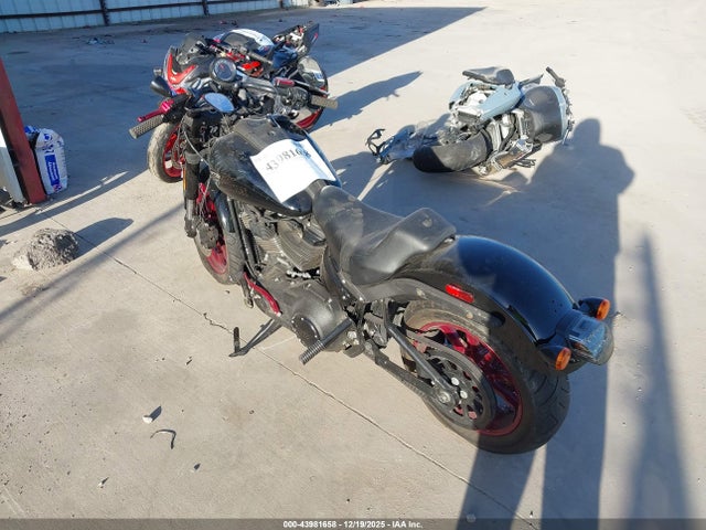 2023 HARLEY-DAVIDSON FXLRS 1HD1YWZ13PB072111 Photo 2