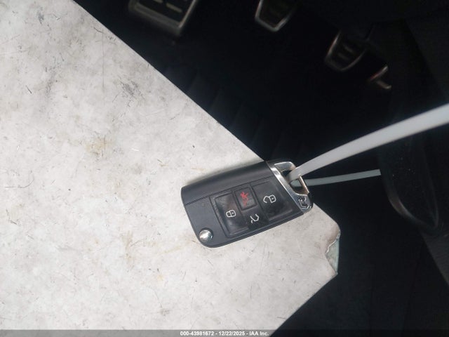 2019 VOLKSWAGEN GOLF R WVWWA7AU9KW146124 Photo 10