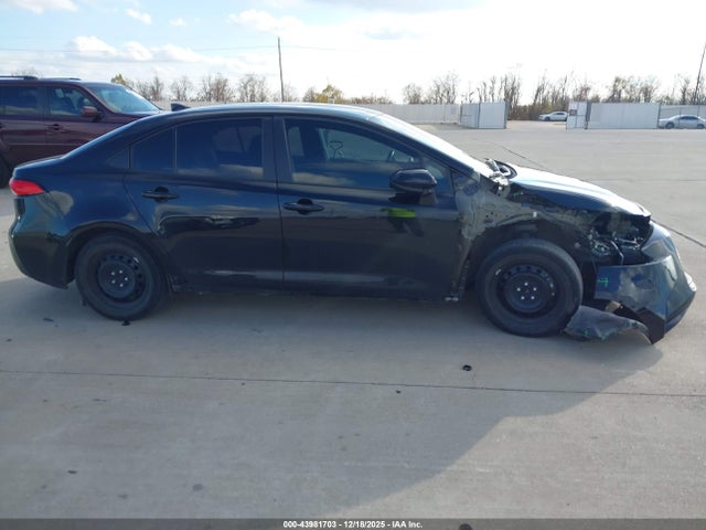Toyota COROLLA LE 2024 5YFB4MDE5RP141062 Image 13