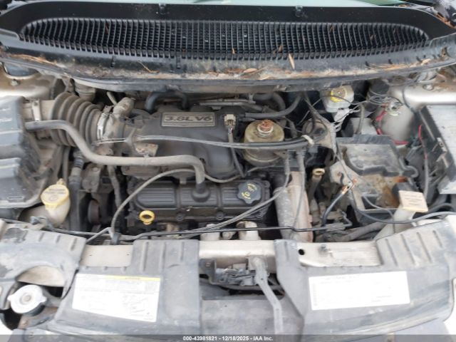 2005 CHRYSLER TOWN & COUNTRY 2C4GP54L55R123396 Photo 9