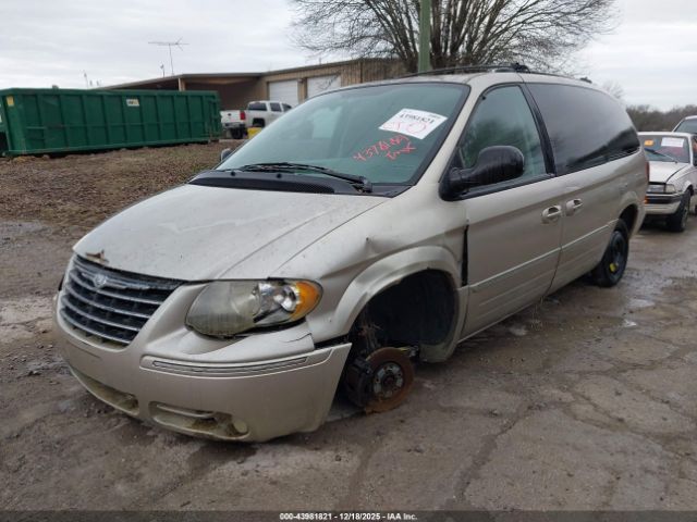 2005 CHRYSLER TOWN & COUNTRY 2C4GP54L55R123396 Photo 1