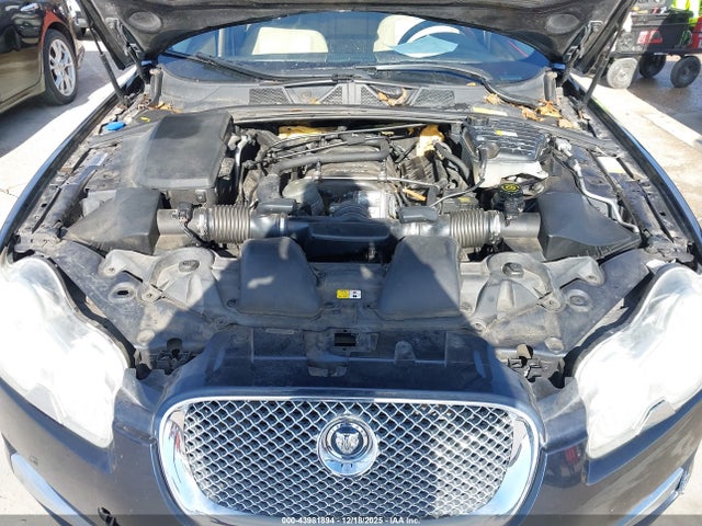 2011 JAGUAR XF SAJWA0GB2BLS19186 Photo 9