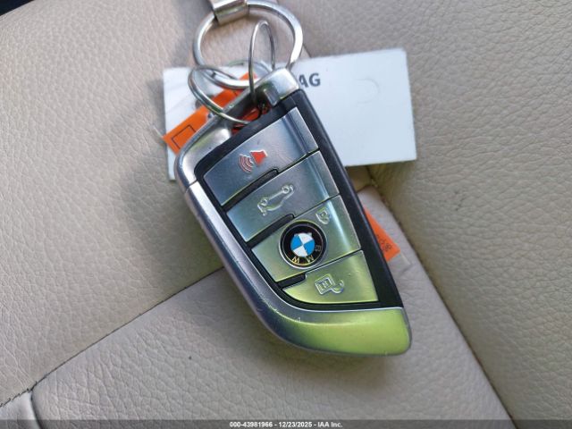 2018 BMW X5 5UXKR2C52J0Z14560 Photo 10