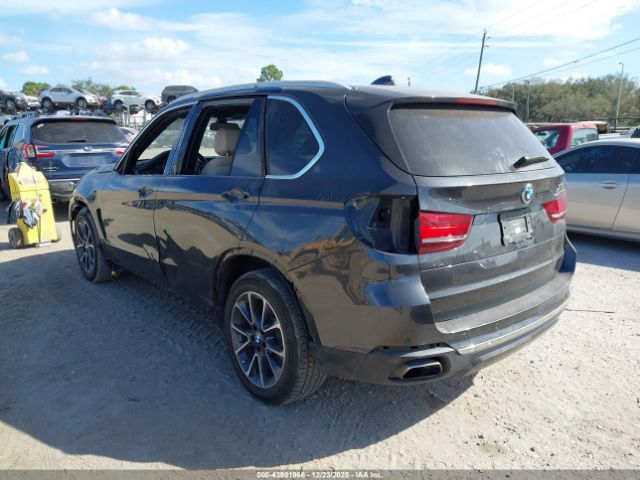 2018 BMW X5 5UXKR2C52J0Z14560 Photo 2