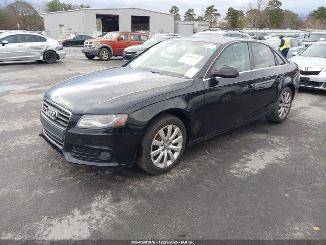 2011 AUDI A4 WAUHFBFL1BN015091 Photo 1