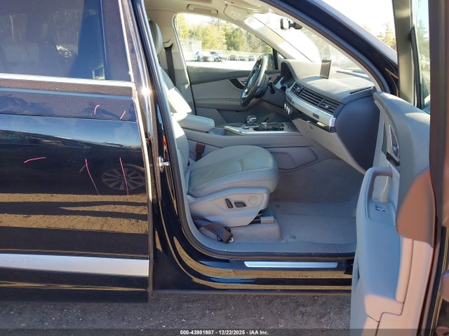 2019 AUDI Q7 WA1AHAF77KD031307 Photo 4