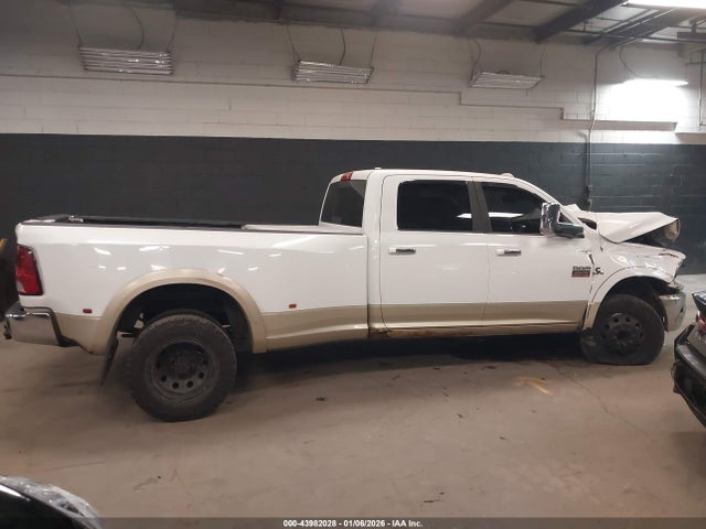43982028 :رقم المزاد ، 3D73Y4CL0BG546319 vin ، 2011 Ram Ram 3500 Laramie مزاد بيع