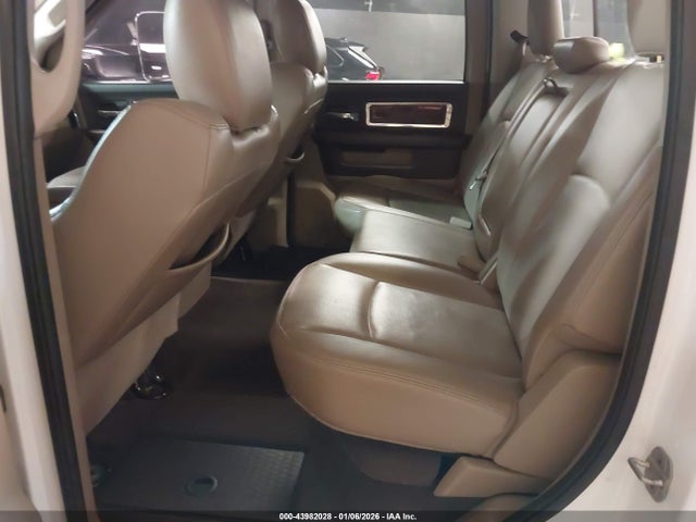 43982028 :رقم المزاد ، 3D73Y4CL0BG546319 vin ، 2011 Ram Ram 3500 Laramie مزاد بيع
