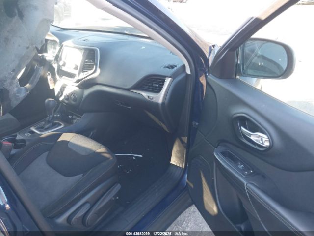 2016 JEEP CHEROKEE 1C4PJMAB5GW197922 Photo 4