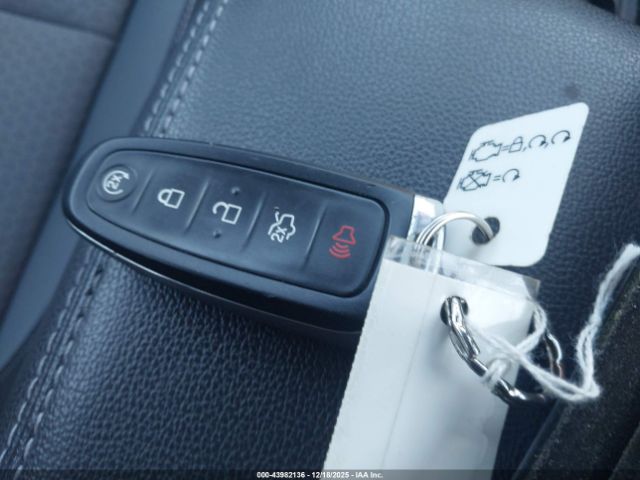 2019 FORD ESCAPE 1FMCU9GD9KUB43793 Photo 10