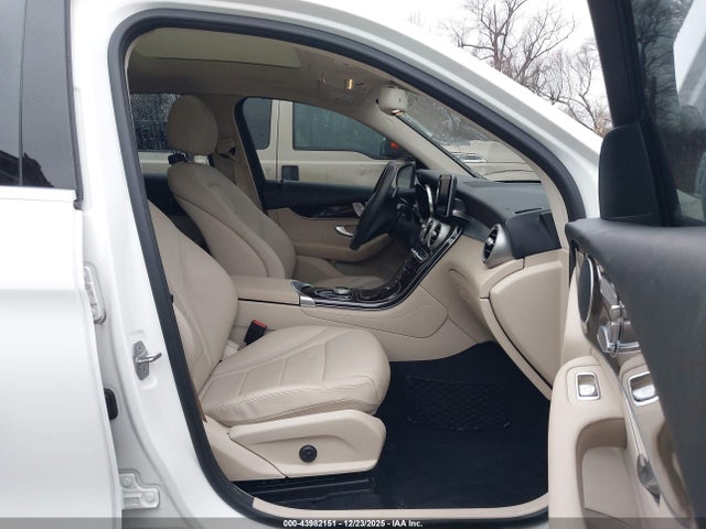 2018 MERCEDES-BENZ GLC 300 WDC0G4KB0JV029529 Photo 4