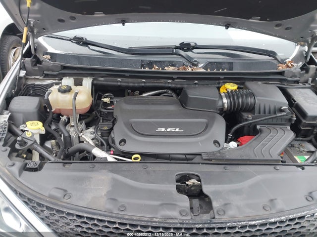 Aukcja sprzedaży 2017 Chrysler Pacifica Touring-l, vin: 2C4RC1BGXHR501235, numer aukcji: 43982212
