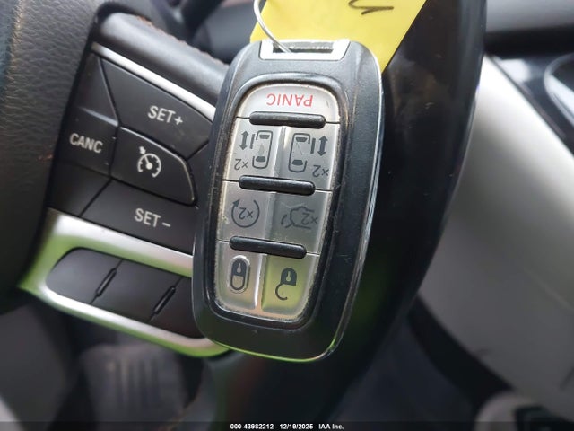Aukcja sprzedaży 2017 Chrysler Pacifica Touring-l, vin: 2C4RC1BGXHR501235, numer aukcji: 43982212