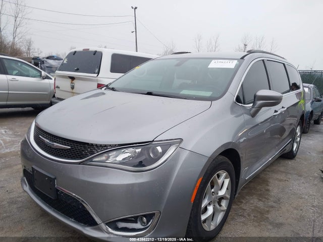 Aukcja sprzedaży 2017 Chrysler Pacifica Touring-l, vin: 2C4RC1BGXHR501235, numer aukcji: 43982212