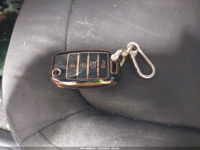 Продажа на аукционе авто 2016 Kia Soul, vin: KNDJN2A20G7277556, номер лота: 43982242