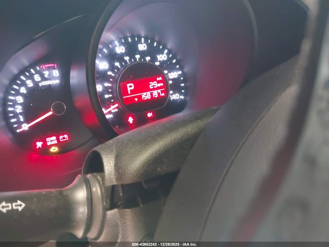 Продажа на аукционе авто 2016 Kia Soul, vin: KNDJN2A20G7277556, номер лота: 43982242