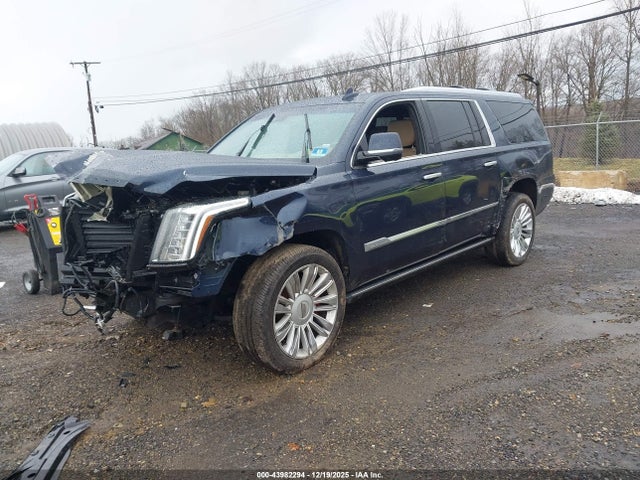 2018 CADILLAC ESCALADE ESV 1GYS4KKJXJR275297 Photo 1
