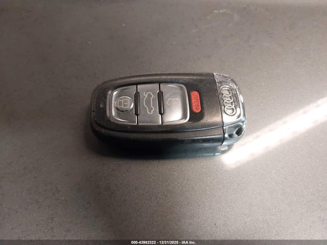 2010 AUDI A4 WAUSFAFLXAA176027 Photo 10