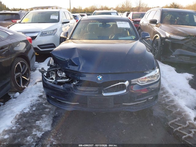 43982327 :رقم المزاد ، WBA8E3C5XGK502393 vin ، 2016 Bmw 328i Xdrive مزاد بيع