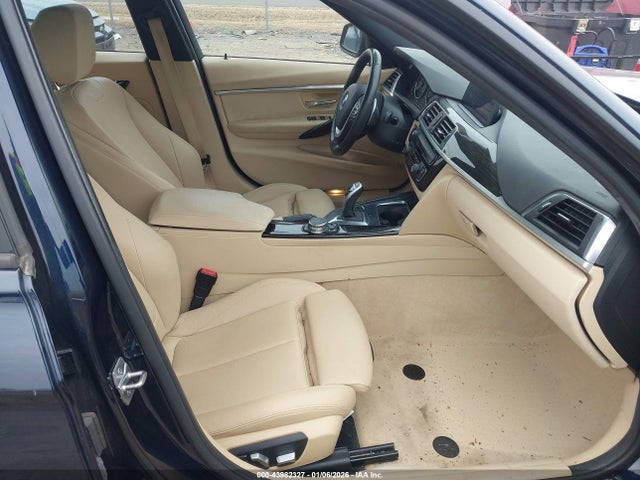 43982327 :رقم المزاد ، WBA8E3C5XGK502393 vin ، 2016 Bmw 328i Xdrive مزاد بيع