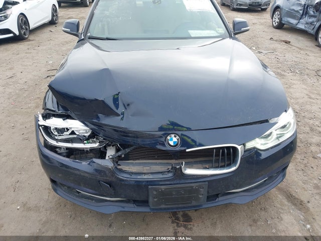 43982327 :رقم المزاد ، WBA8E3C5XGK502393 vin ، 2016 Bmw 328i Xdrive مزاد بيع