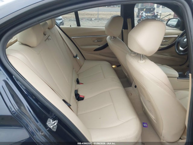 43982327 :رقم المزاد ، WBA8E3C5XGK502393 vin ، 2016 Bmw 328i Xdrive مزاد بيع