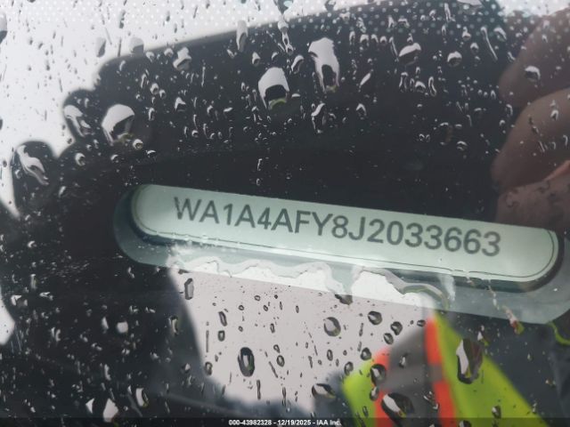 2018 AUDI SQ5 WA1A4AFY8J2033663 Photo 8