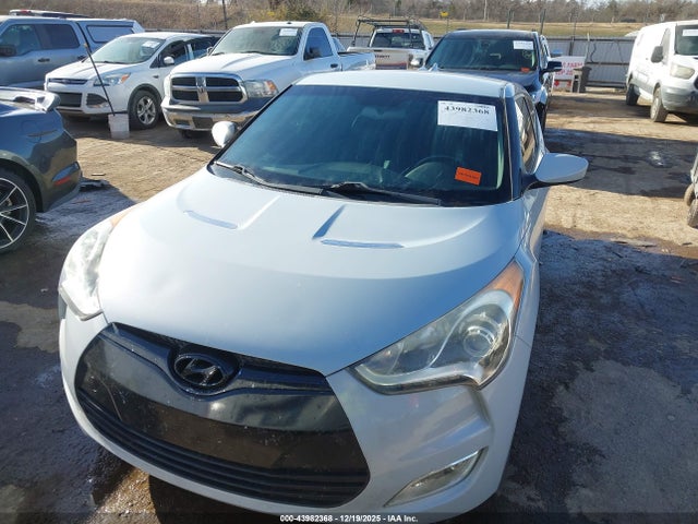 Aukcja sprzedaży 2015 Hyundai Veloster Flex, vin: KMHTC6AD9FU221411, numer aukcji: 43982368