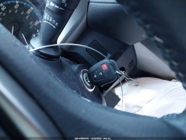 2T3WFREV4HW312850 Toyota Rav4 Xle