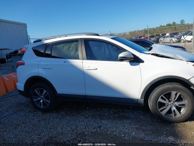 2T3WFREV4HW312850 Toyota Rav4 Xle