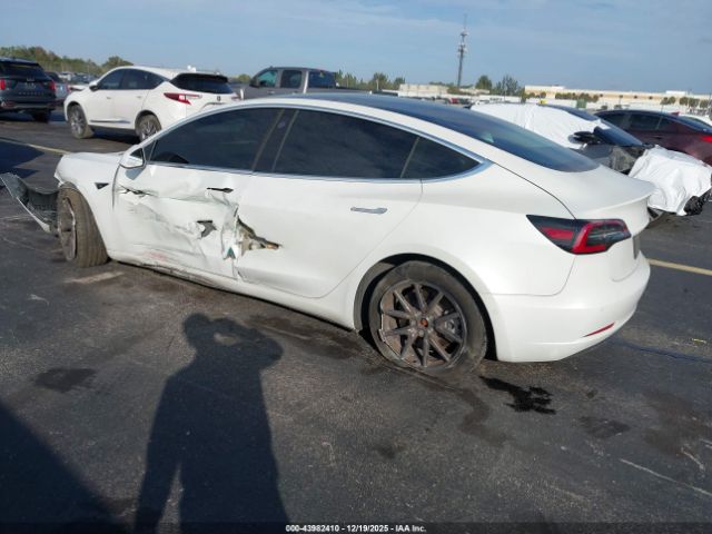 2020 TESLA MODEL 3 5YJ3E1EB3LF720252 Photo 2