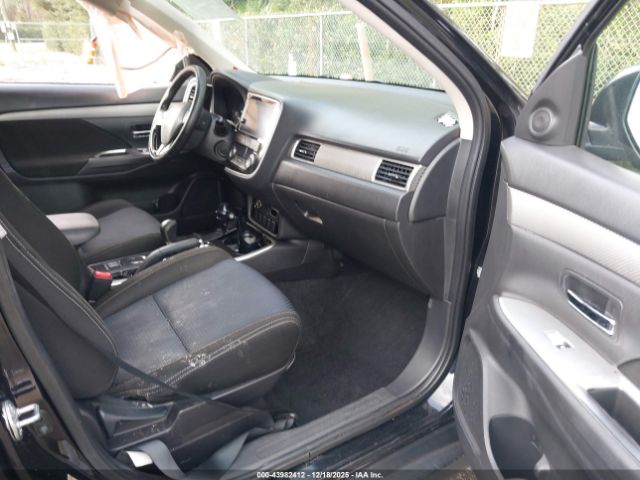 2018 MITSUBISHI OUTLANDER JA4AD3A30JZ017018 Photo 4