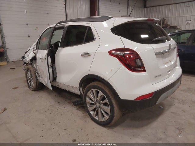 2018 BUICK ENCORE KL4CJESB1JB679105 Photo 2