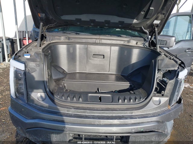 2022 FORD F-150 LIGHTNING 1FT6W1EV4NWG11074 Photo 9