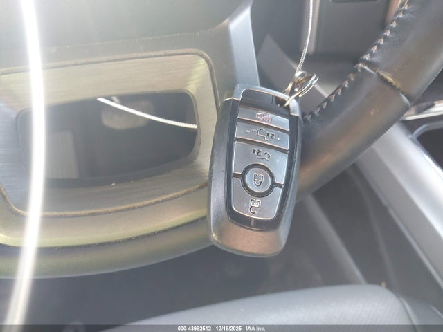 2022 FORD F-150 LIGHTNING 1FT6W1EV4NWG11074 Photo 10