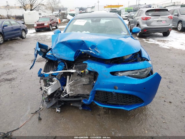 ZARFANBN8K7605218 Alfa Romeo Giulia Ti Sport Awd