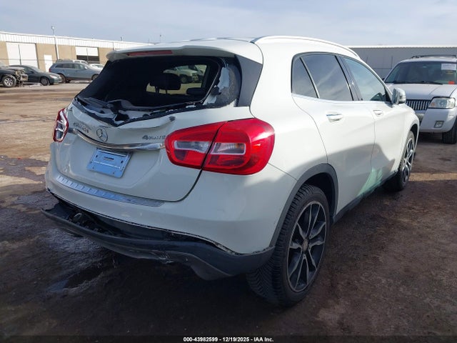 2017 MERCEDES-BENZ GLA 250 WDCTG4GB7HJ302537 Photo 3