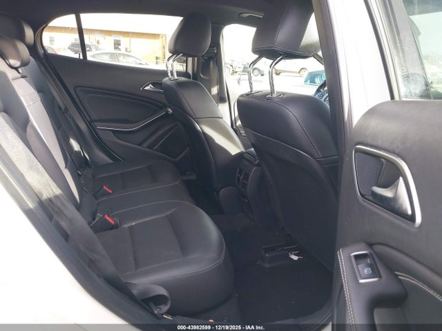 2017 MERCEDES-BENZ GLA 250 WDCTG4GB7HJ302537 Photo 7