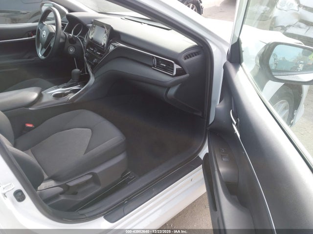 4T1C11AK3NU629506 Toyota CAMRY LE