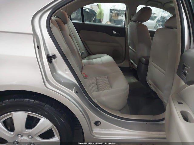 Продажа на аукционе авто 2011 Ford Fusion Se, vin: 3FAHP0HA3BR231480, номер лота: 43982668